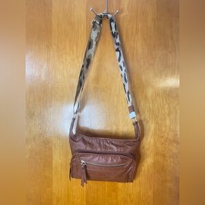 Cabeiny Brown Faux Leather Crossbody Bag w/ Leopard Guitar Strap – Multi-Pocket